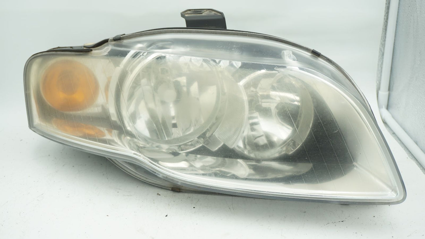 AUDI A4 B7 DRIVERS SIDE RHS HEADLIGHT 8E0941004