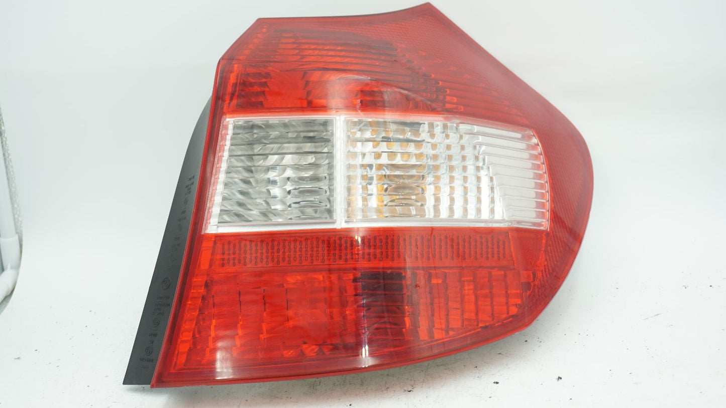 BMW 1 SERIES E87 HATCHBACK PRE-LCI RIGHT TAIL LIGHT LAMP