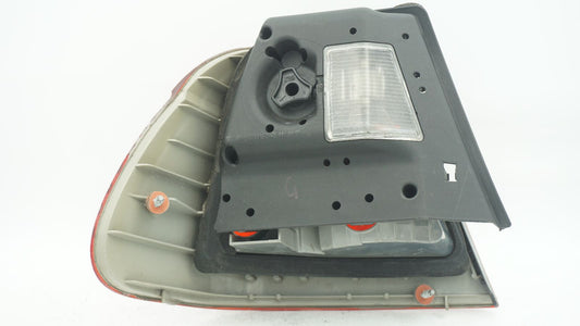 BMW 3 SERIES E46 FACELIFT RIGHT TAIL LIGHT