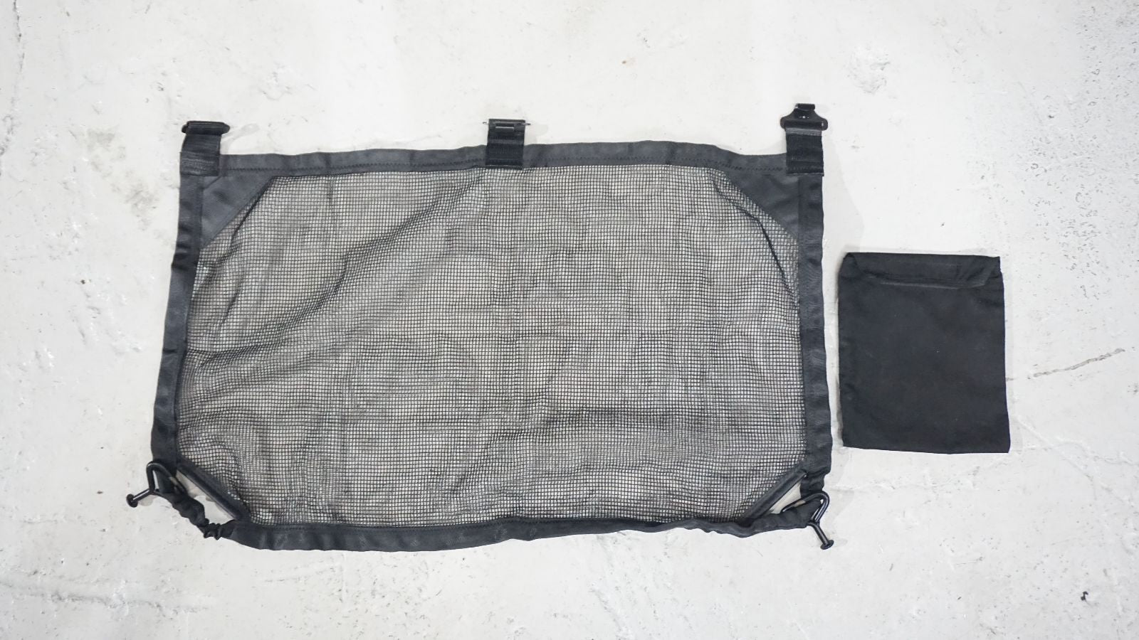 BMW 1 SERIES E87 OEM CARGO NET STORAGE COMPARTMENT