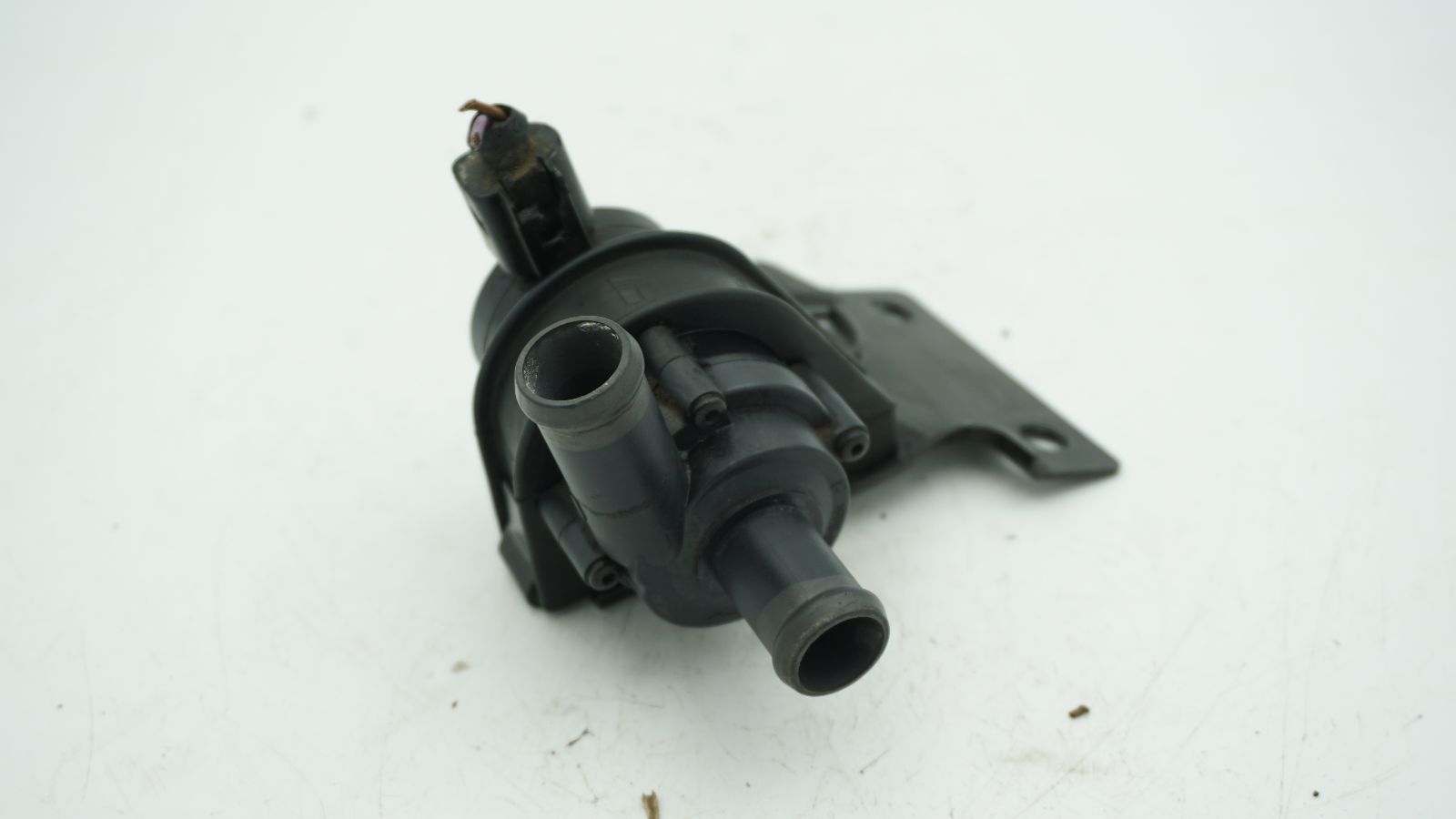 VOLKSWAGEN AUDI SECONDARY AUXILIARY WATER PUMP 1K0121093AR