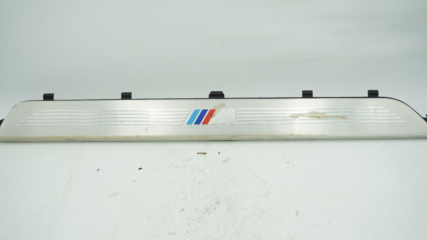 BMW 1 SERIES E87 FRONT RIGHT M-SPORT DOOR SILL MOUDLING 7906818