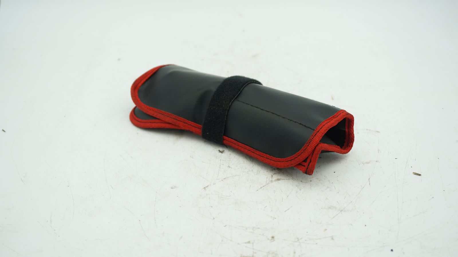 GENUINE BMW TOW HOOK AND SCREWDRIVER