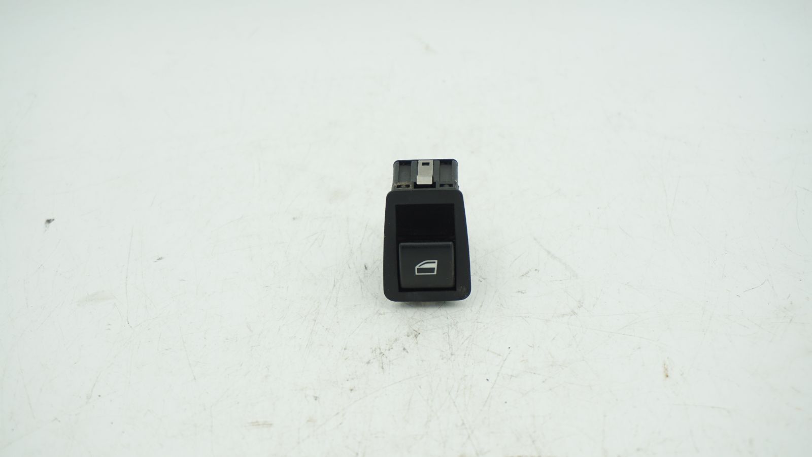 BMW 3 SERIES E46 REAR WINDOW SWITCH 6902174