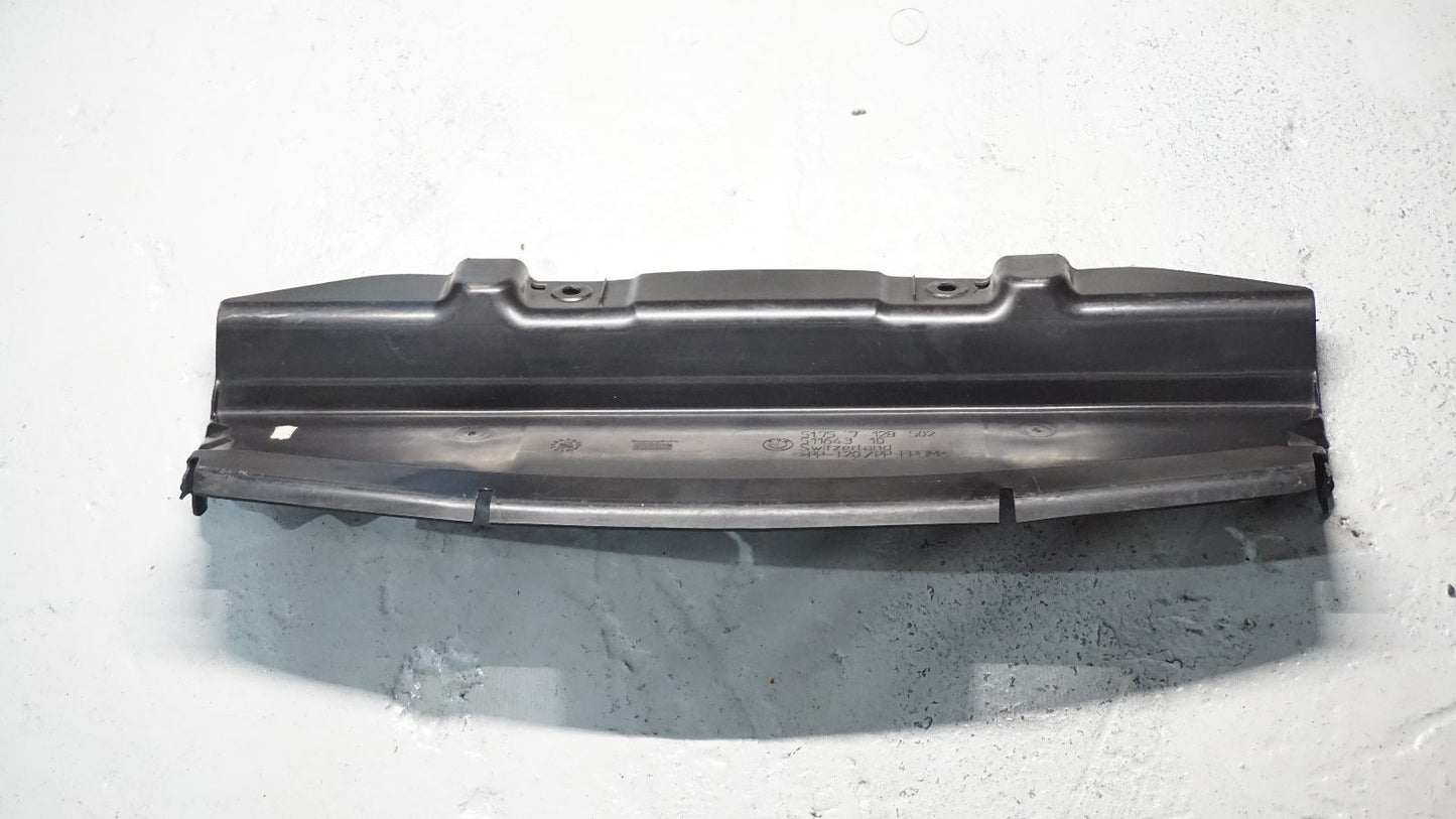 BMW 1 SERIES E82 E87 E88 RADIATOR SEAL COVER UNDERTRAY 7128502