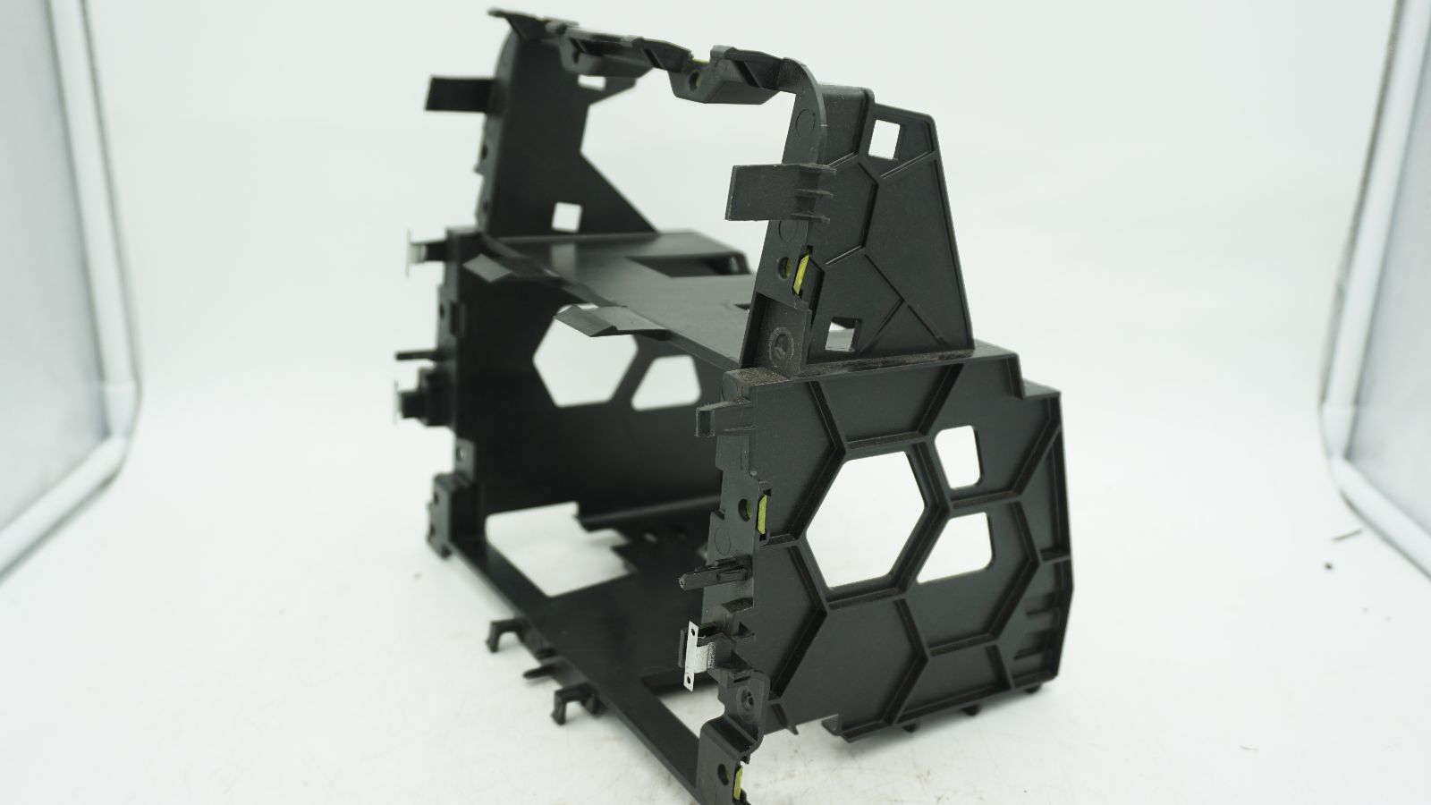 VOLKSWAGEN MK5 GOLF DOUBLE DIN RADIO FRAME 1K0858005