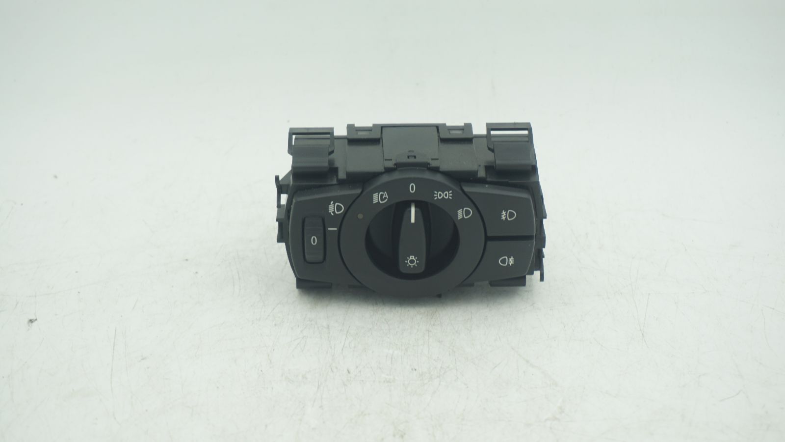 BMW 1 SERIES E82 E87 E88 HEADLIGHT SWITCH 6932792