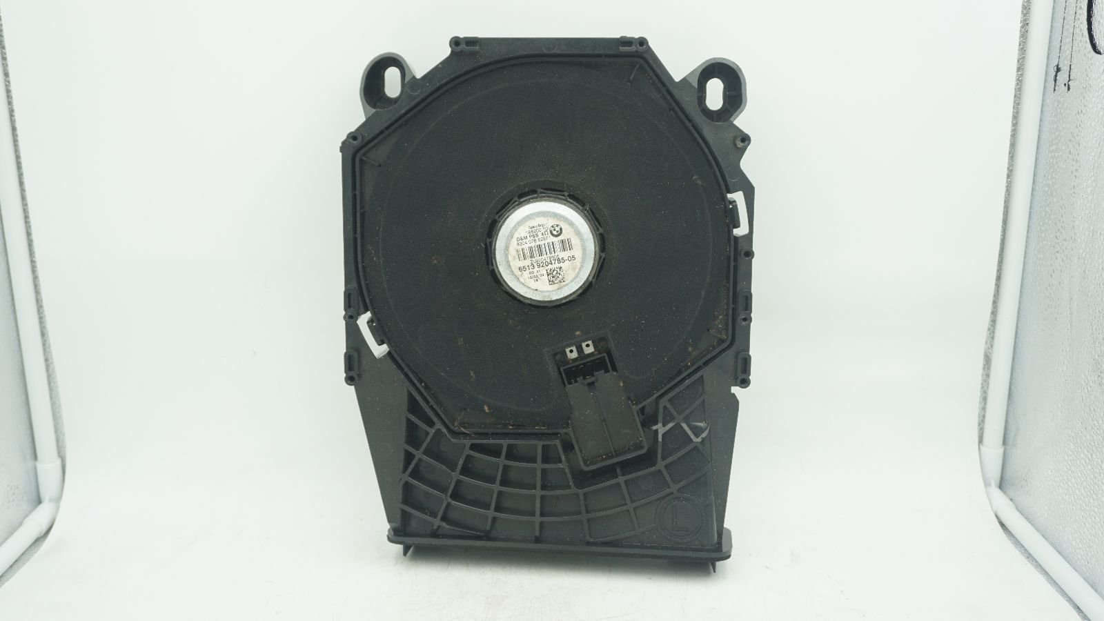 BMW E82 E87 E88 E90 E91 E92 LEFT PASSENGER UNDER SEAT SUBWOOFER 9204785