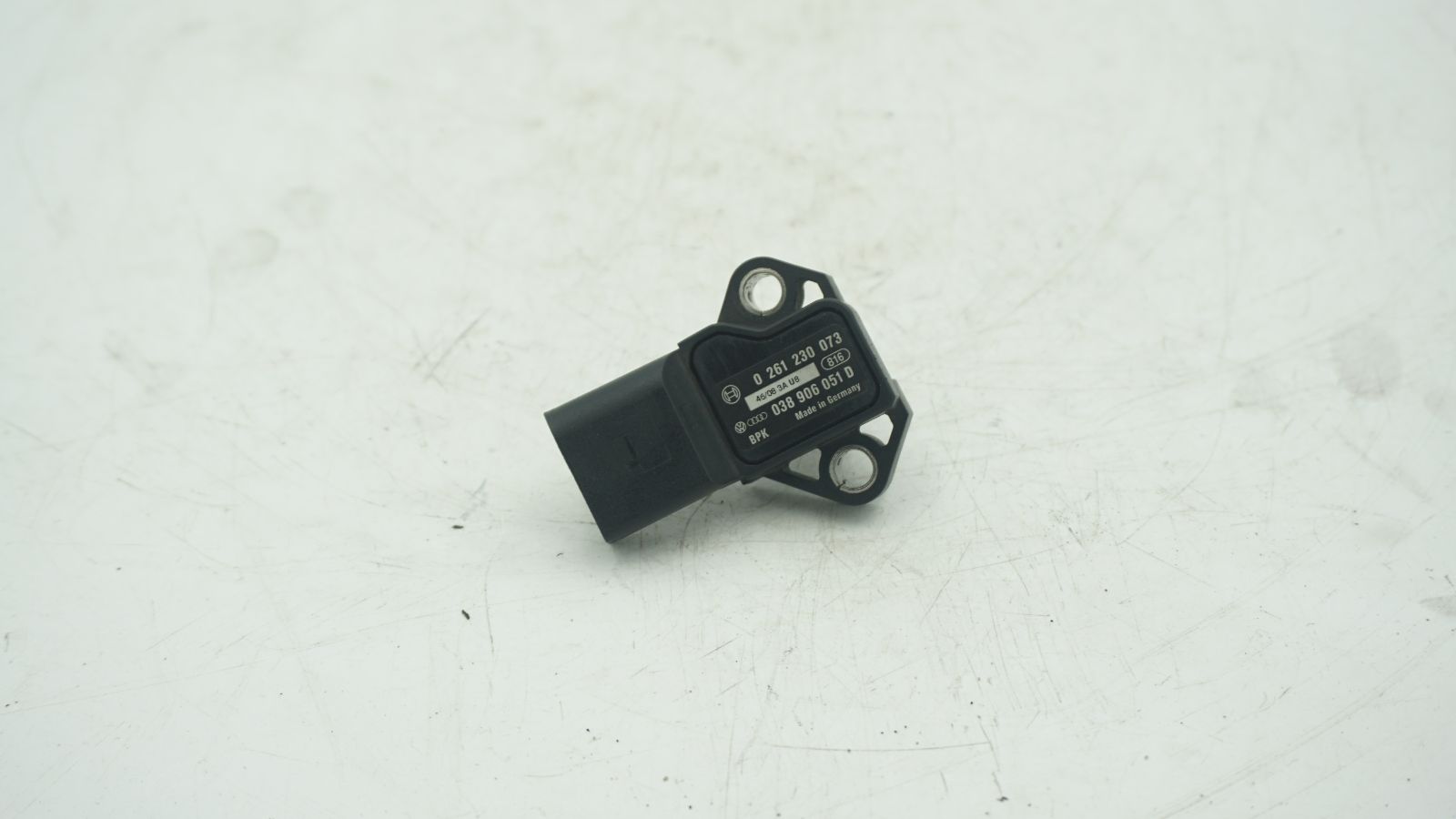 GENUINE VW AUDI MAP MANIFOLD PRESSURE SENSOR 038906051D