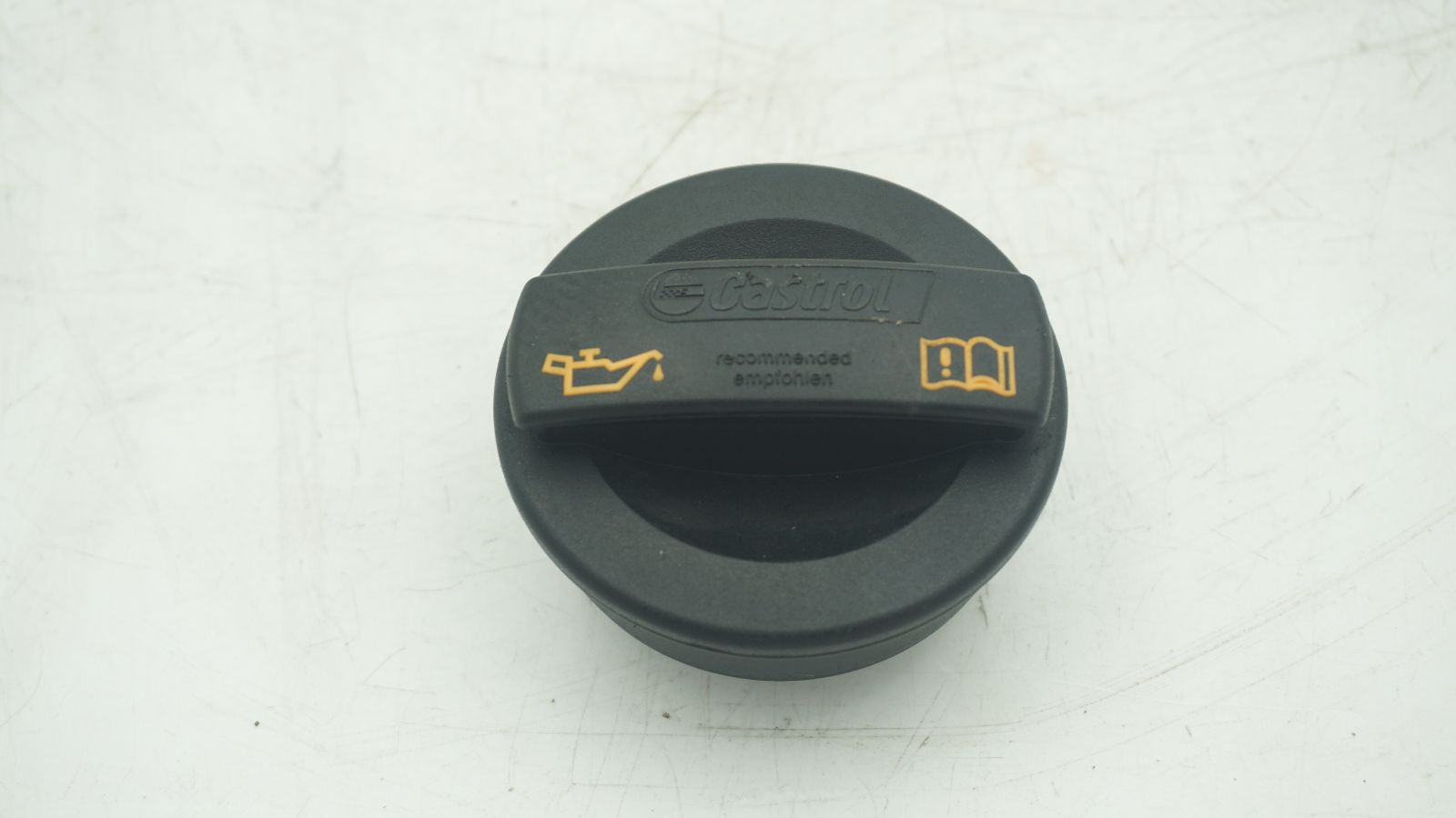 VW AUDI ENGINE OIL FILLER CAP 06C103485