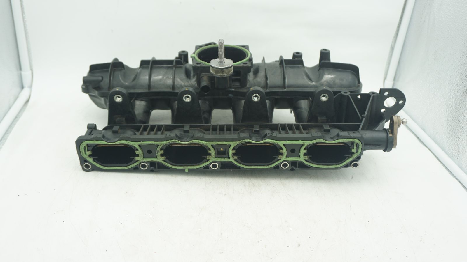 GENUINE VW AUDI 1.8T INTAKE MANIFOLD 06J198211D