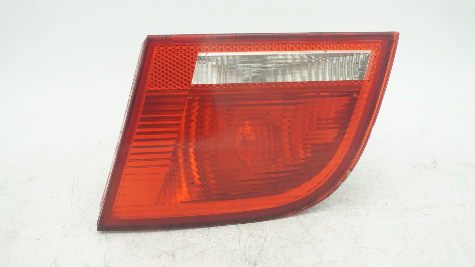 AUDI A3 8P HATCHBACK INNER RIGHT TAIL LIGHT 8P4945094B