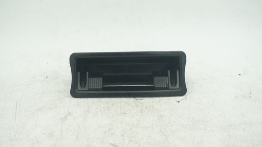 AUDI A3 8P FRONT ASHTRAY INSERT 8P0857575