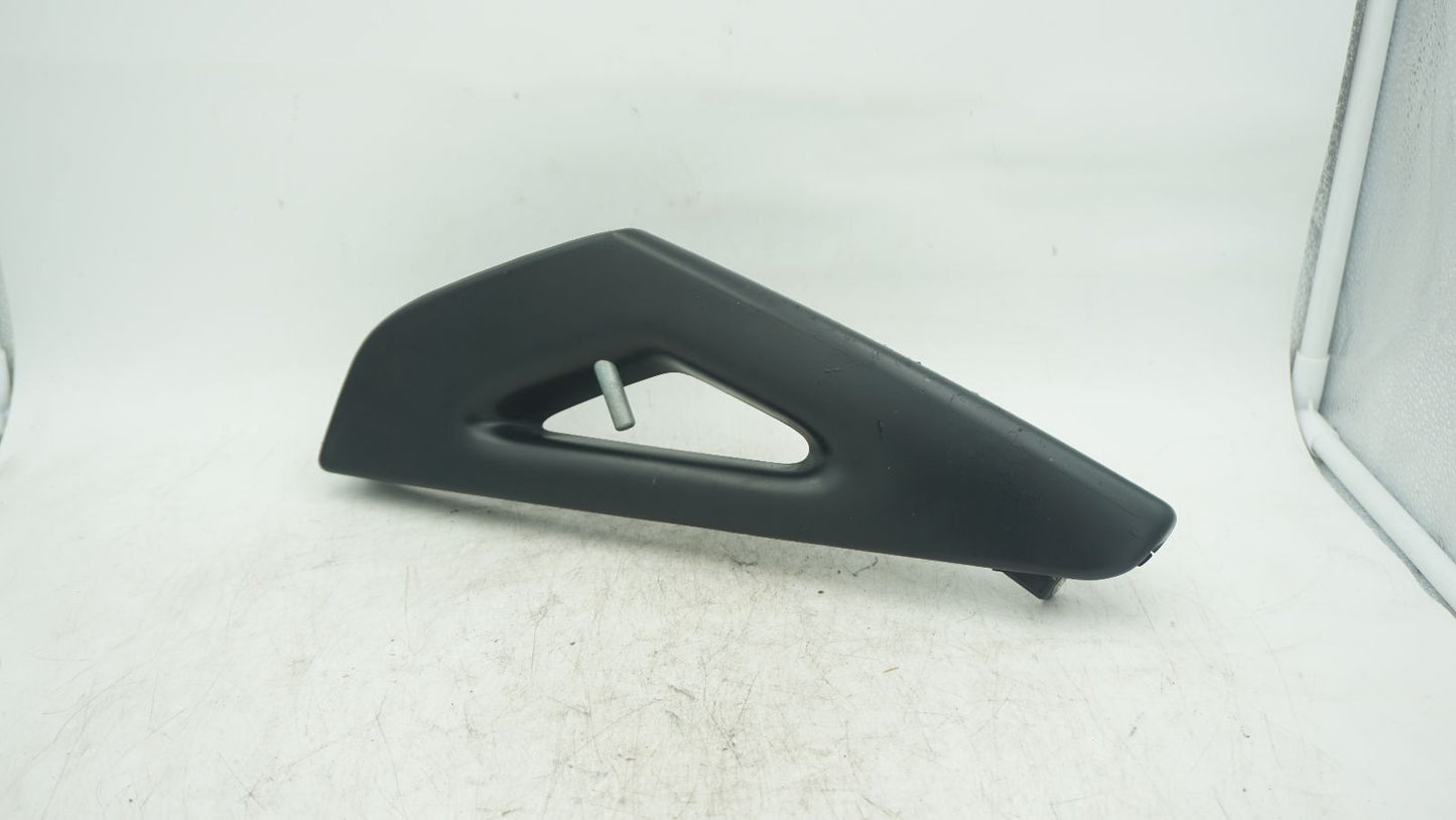 AUDI A3 8P CENTRE CONSOLE LEFT HAND SIDE KNEE SUPPORT TRIM 8P0880491