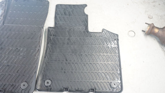 GENUINE AUDI A3 8P RUBBER FLOOR MATS BLACK