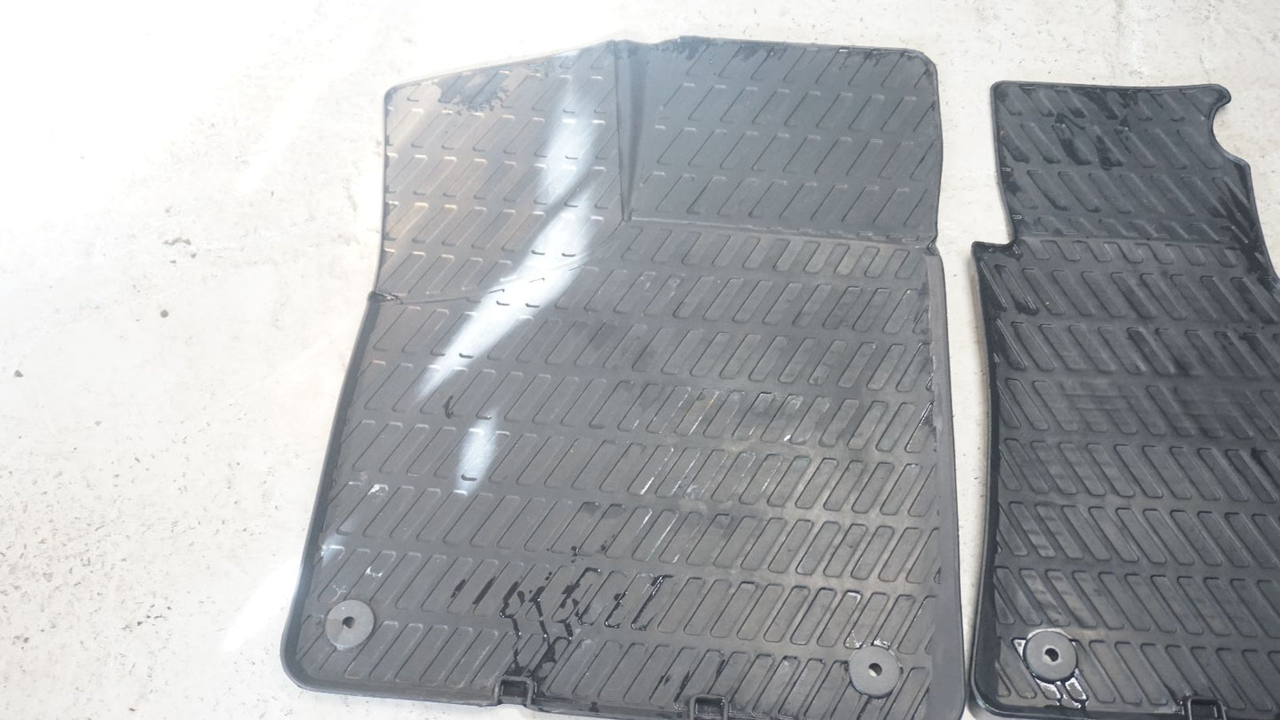 GENUINE AUDI A3 8P RUBBER FLOOR MATS BLACK