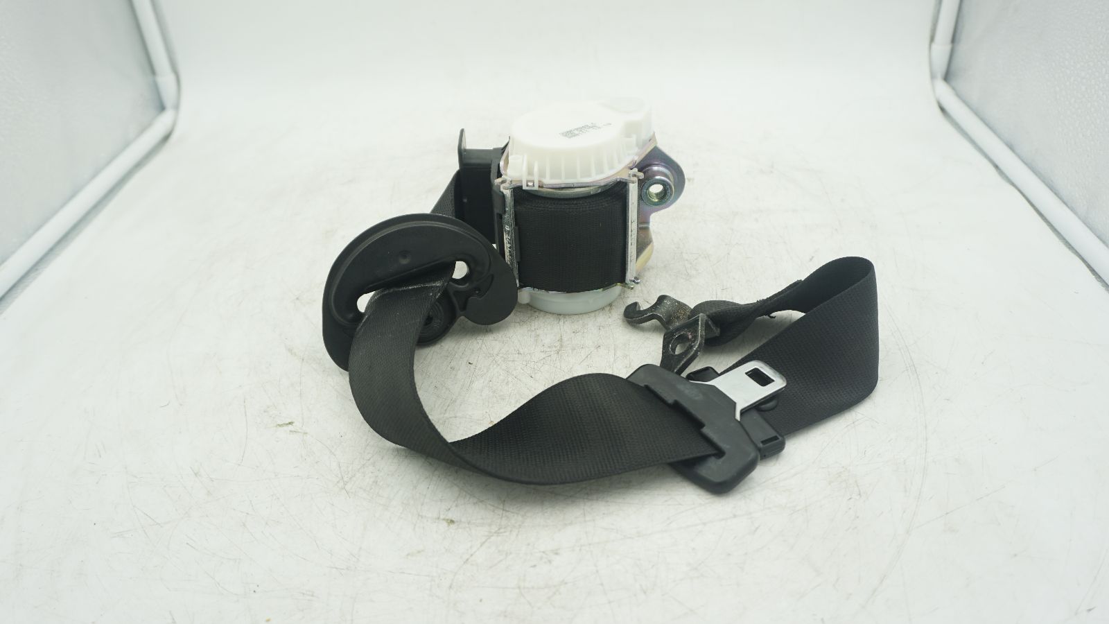 BMW 1 3 SERIES E87 FRONT LEFT HAND PASSENGER SEATBELT 33059848