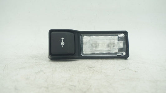 BMW 1 SERIES E87 REAR CIGERETTE LIGHT 6949439