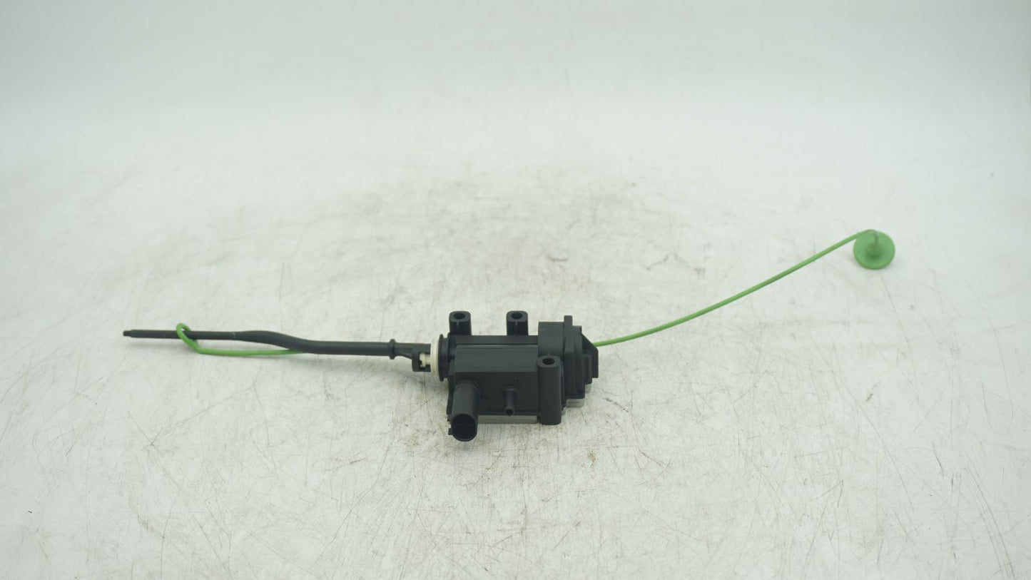 BMW 1 SERIES E87 FUEL CAP DOOR ACTUATOR 6985879