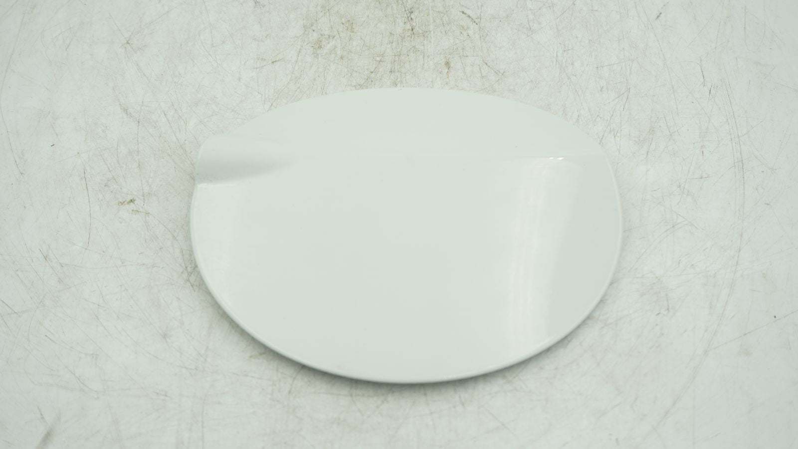 BMW 1 SERIES E87 FUEL CAP DOOR WHITE