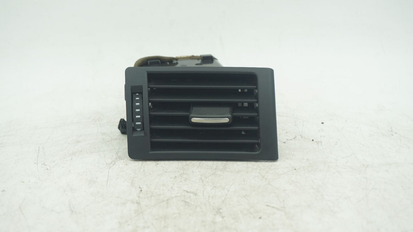 AUDI A4 B7 RIGHT RHS DASH VENT 8E0820902F