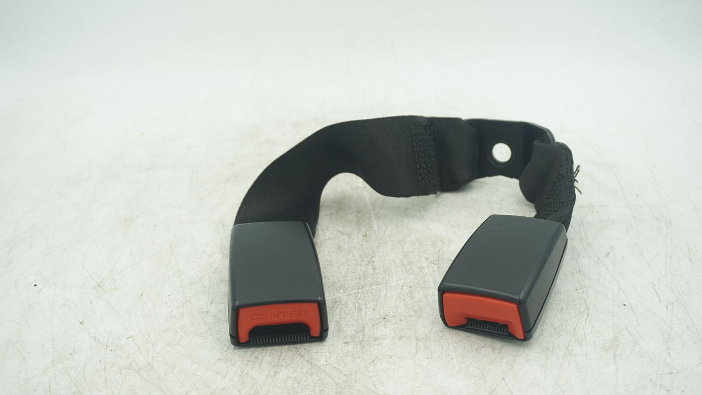 BMW 1 3 SERIES CENTRE REAR BUCKLE CLIP 7245663