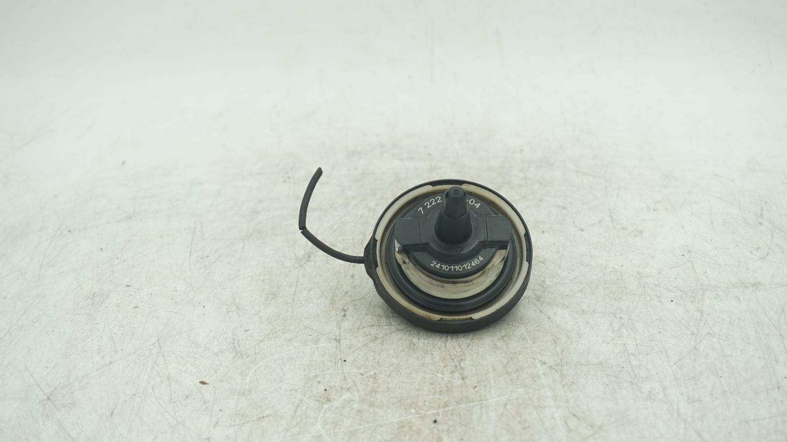 BMW 1 3 5 X SERIES FUEL PETROL CAP 7222330