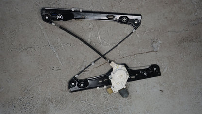 BMW 3 SERIES E90 RHS FRONT DRIVERS WINDOW REGULATOR 7060266
