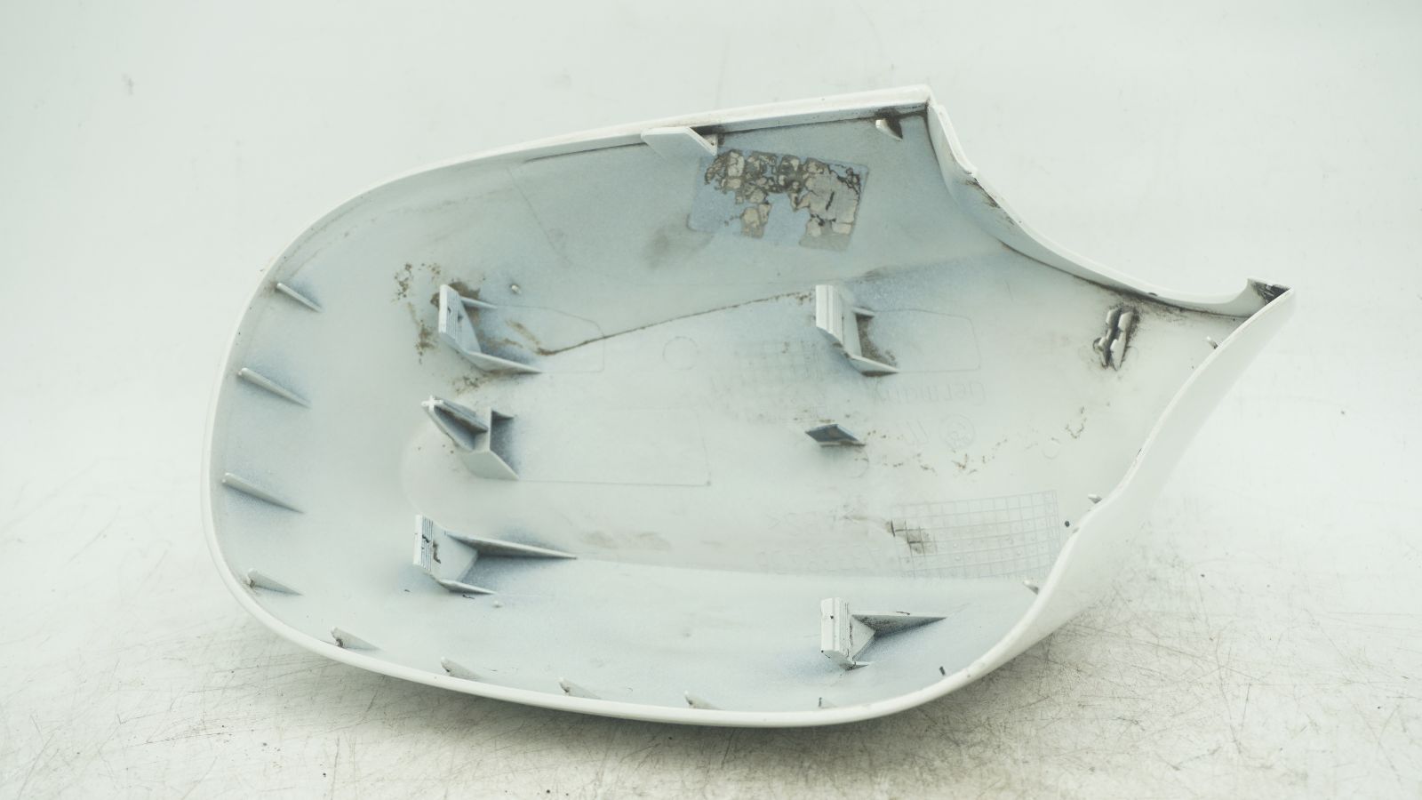 BMW 1 SERIES E82 E88 RHS DRIVERS MIRROR COVER CAP WHITE