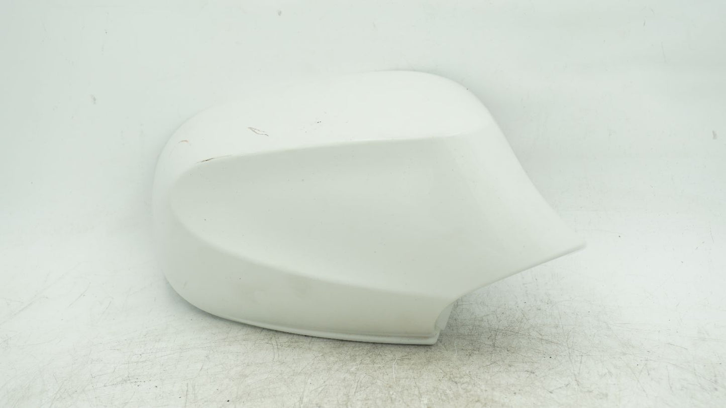 BMW 1 SERIES E82 E88 RHS DRIVERS MIRROR COVER CAP WHITE