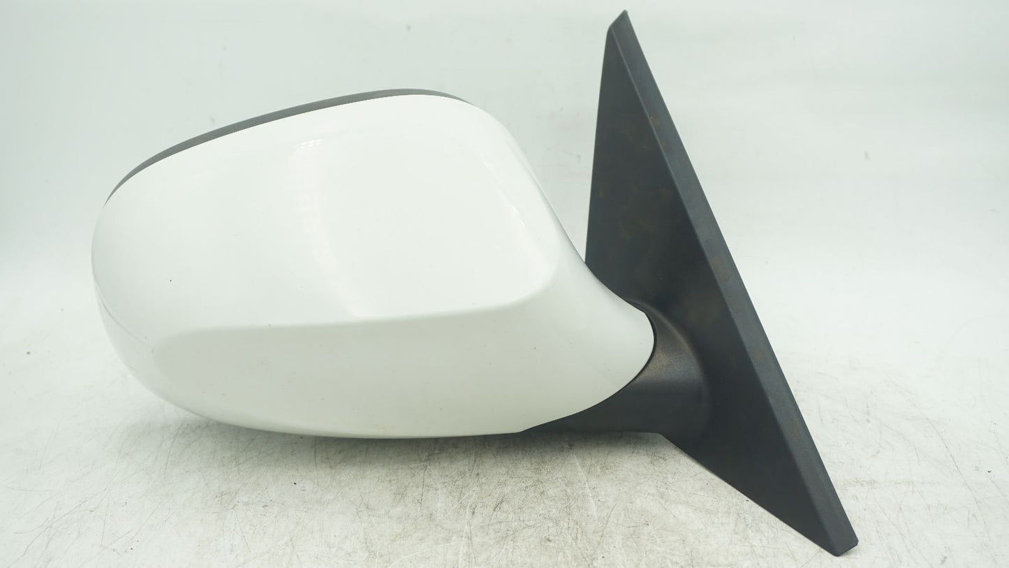 BMW 1 SERIES E82 E88 RHS DRIVERS MIRROR WHITE