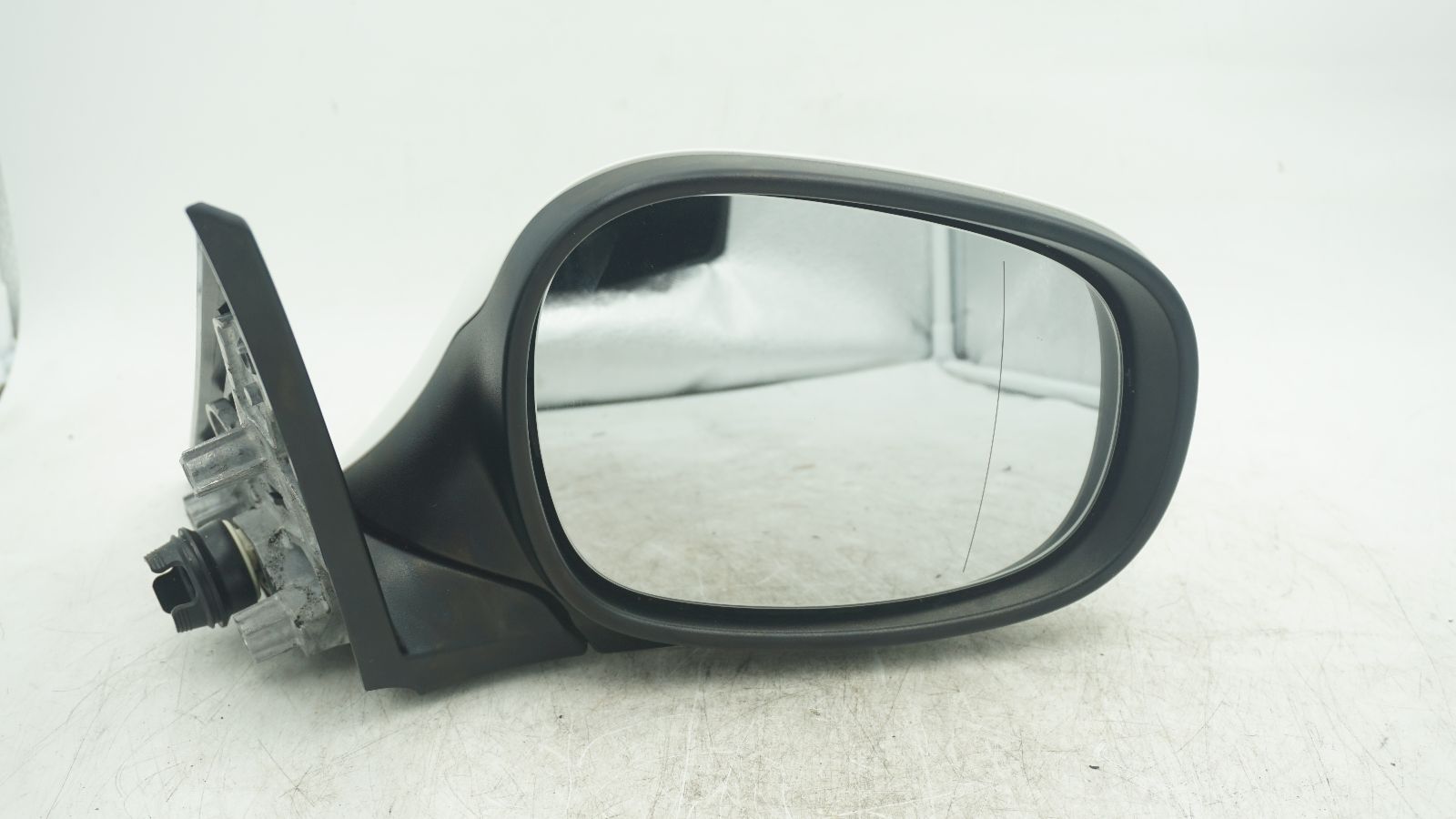 BMW 1 SERIES E82 E88 RHS DRIVERS MIRROR WHITE