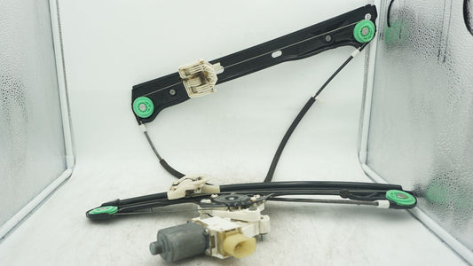 BMW 1 SERIES E81 E87 FRONT RIGHT DRIVERS WINDOW REGULATOR 7067796