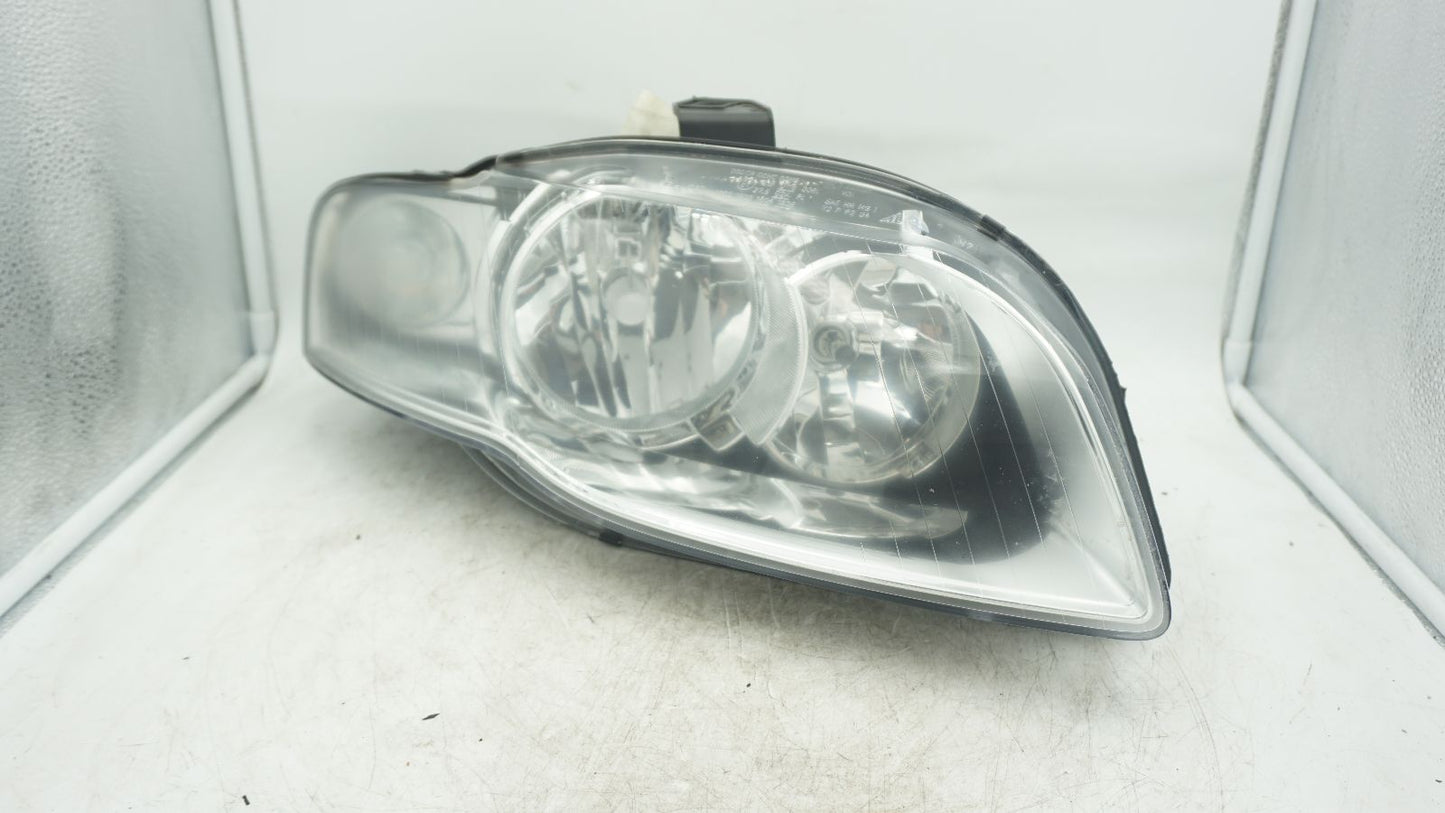 AUDI A4 B7 DRIVERS SIDE RHS HEADLIGHT 8E0941004BL