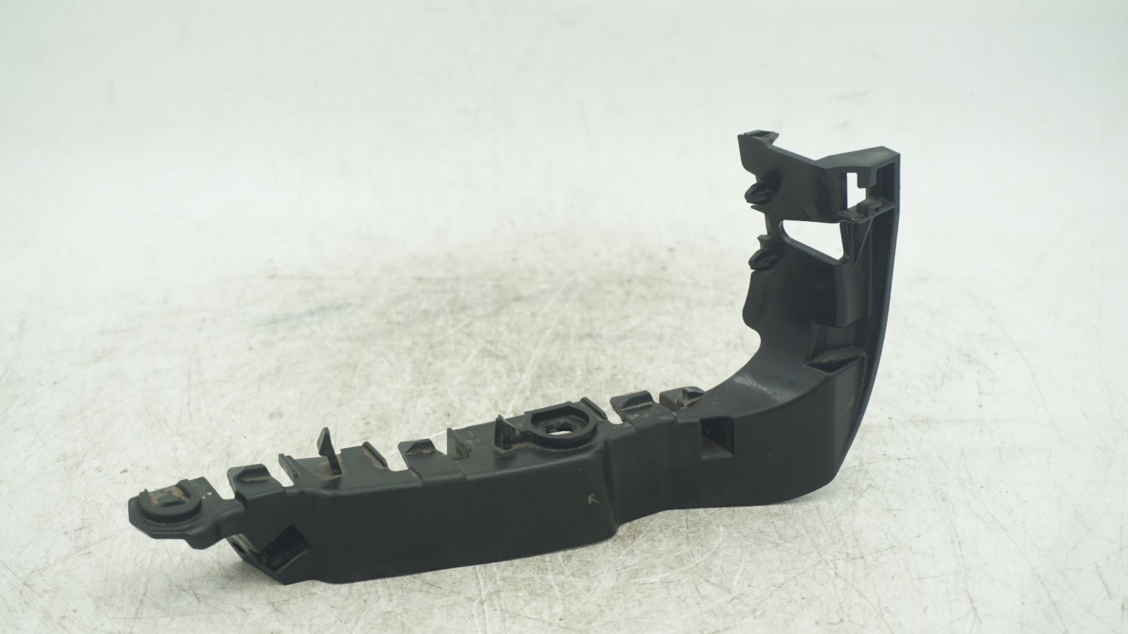 AUDI A3 8V LEFT SIDE FRONT BUMPER SUPPORT BRACKET 8V3807183A