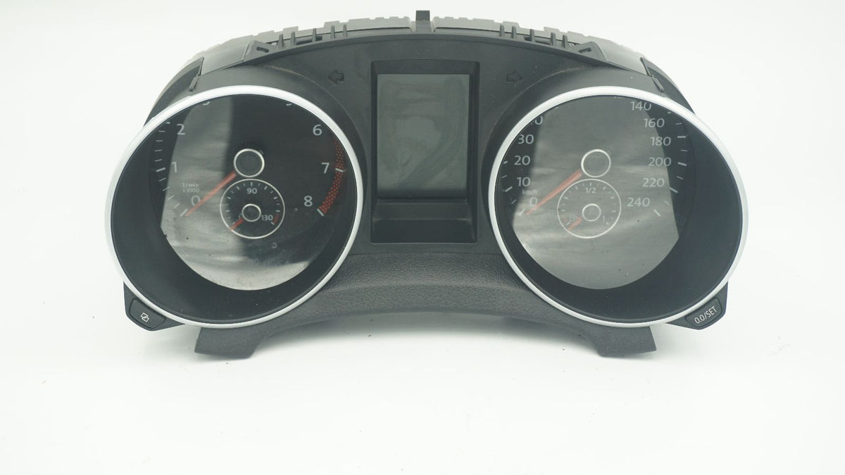 VOLKSWAGEN GOLF MK6 SPEEDOMETER DASH CLUSTER 5K0920872