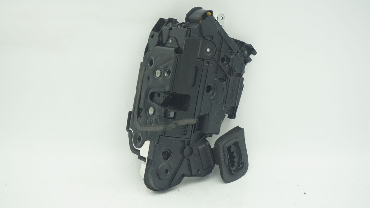VOLKSWAGEN GOLF MK6 RHS FRONT RIGHT DOOR LOCK 5K2837016B